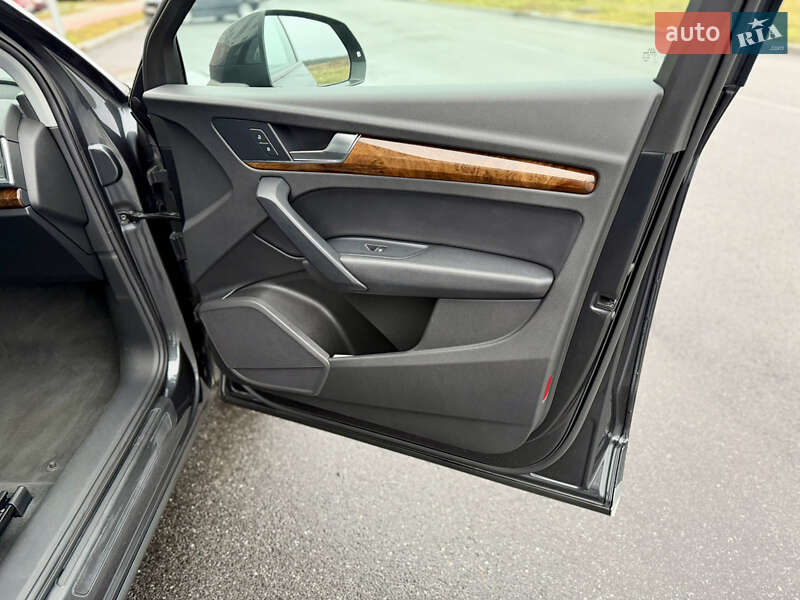 Позашляховик / Кросовер Audi Q5 2018 в Вінниці