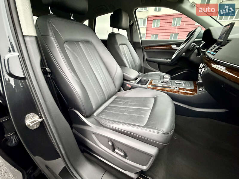 Позашляховик / Кросовер Audi Q5 2018 в Вінниці