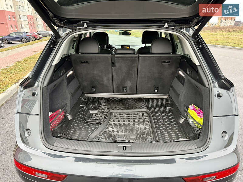 Позашляховик / Кросовер Audi Q5 2018 в Вінниці