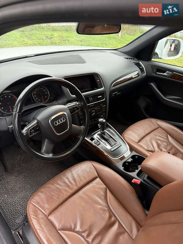 Внедорожник / Кроссовер Audi Q5 2011 в Харькове