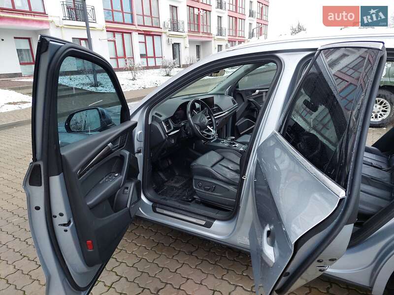 Позашляховик / Кросовер Audi Q5 2018 в Івано-Франківську