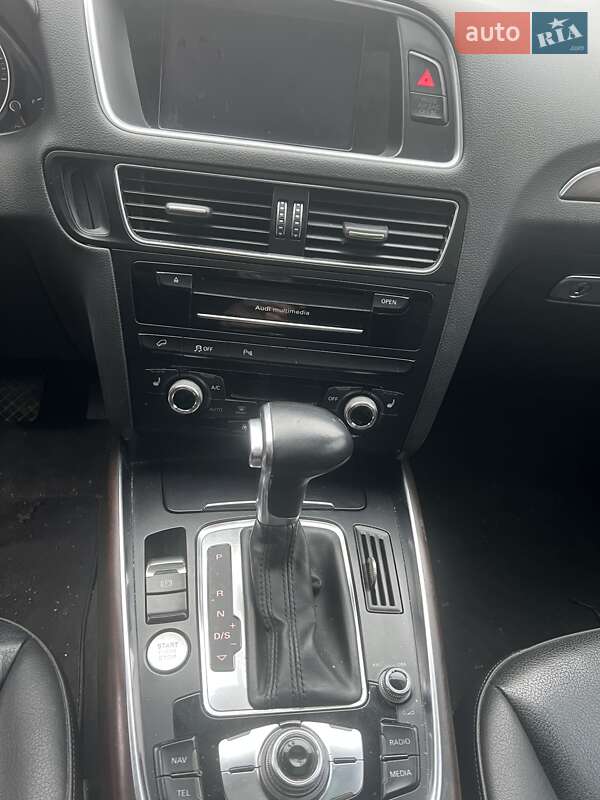 Позашляховик / Кросовер Audi Q5 2015 в Рівному