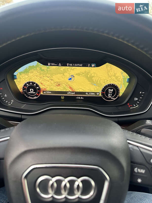 Внедорожник / Кроссовер Audi Q5 2018 в Владимире