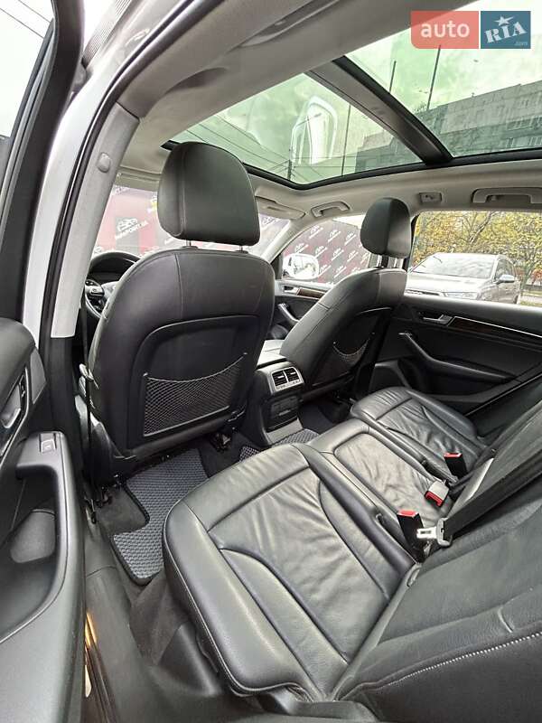 Внедорожник / Кроссовер Audi Q5 2015 в Сумах