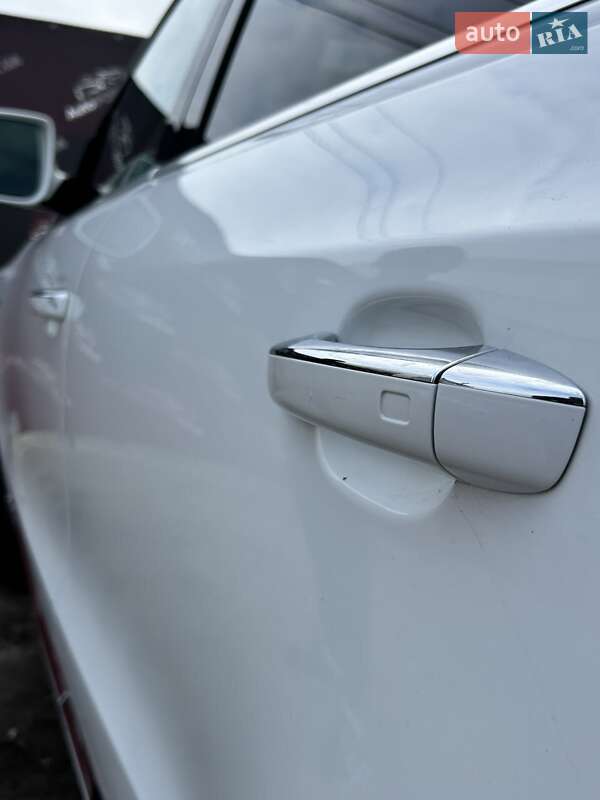 Внедорожник / Кроссовер Audi Q5 2015 в Сумах