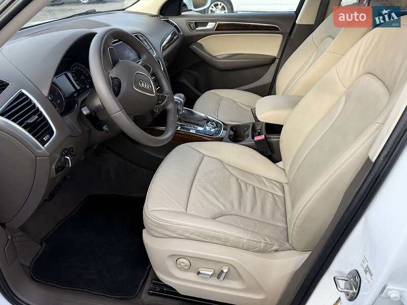 Внедорожник / Кроссовер Audi Q5 2015 в Полтаве