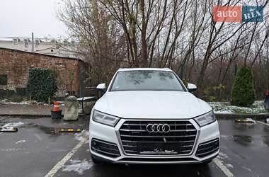 Позашляховик / Кросовер Audi Q5 2017 в Луцьку