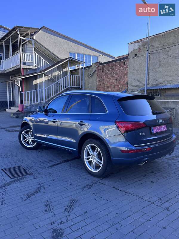 Внедорожник / Кроссовер Audi Q5 2015 в Черновцах