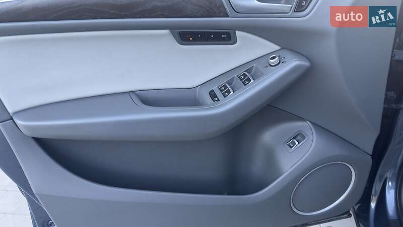 Внедорожник / Кроссовер Audi Q5 2015 в Черновцах