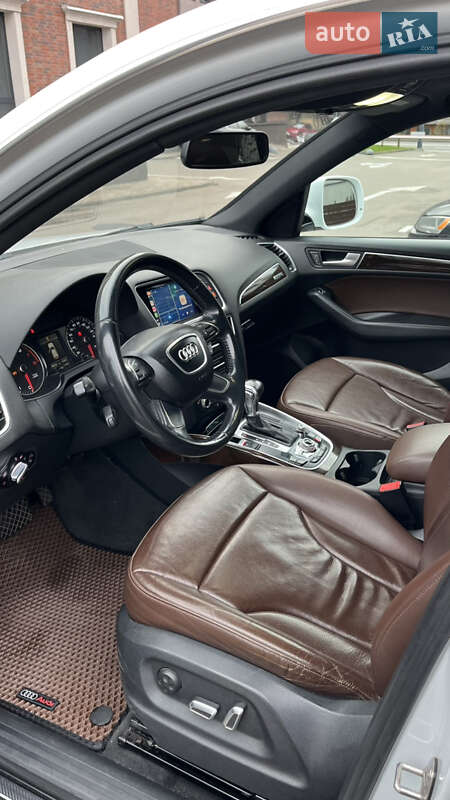 Позашляховик / Кросовер Audi Q5 2015 в Києві