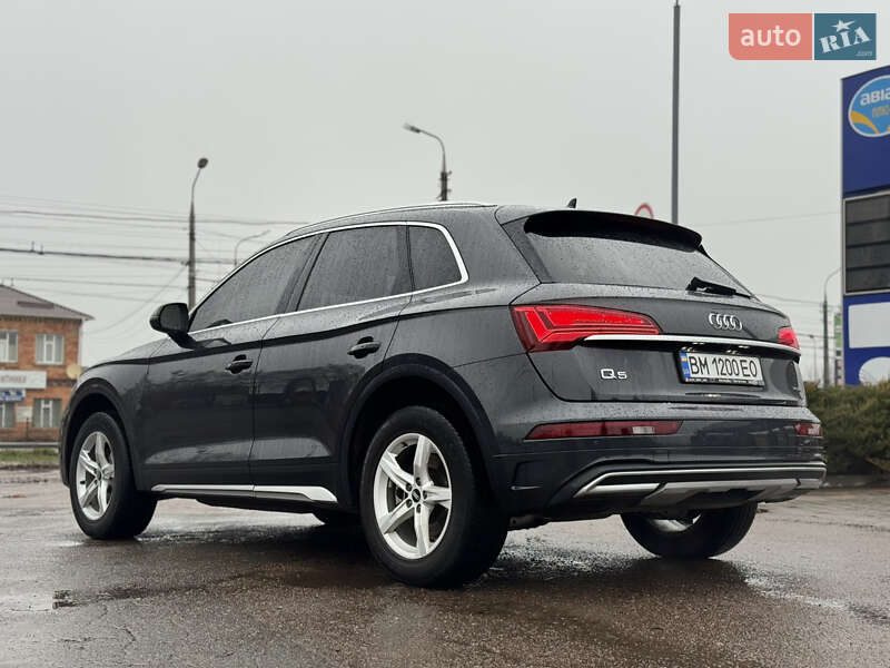 Внедорожник / Кроссовер Audi Q5 2020 в Сумах