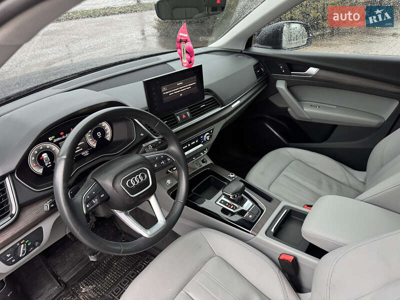 Внедорожник / Кроссовер Audi Q5 2020 в Сумах