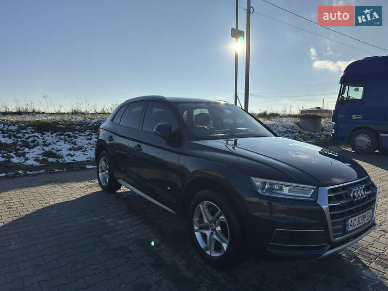 Внедорожник / Кроссовер Audi Q5 2017 в Луцке