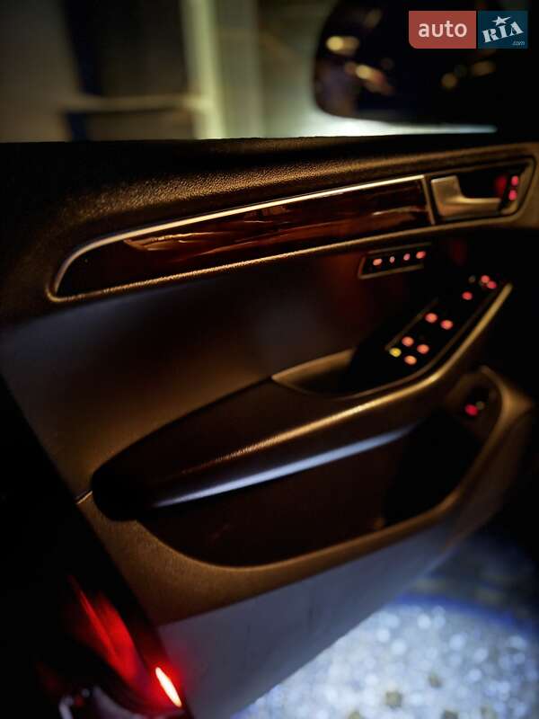 Внедорожник / Кроссовер Audi Q5 2011 в Ивано-Франковске