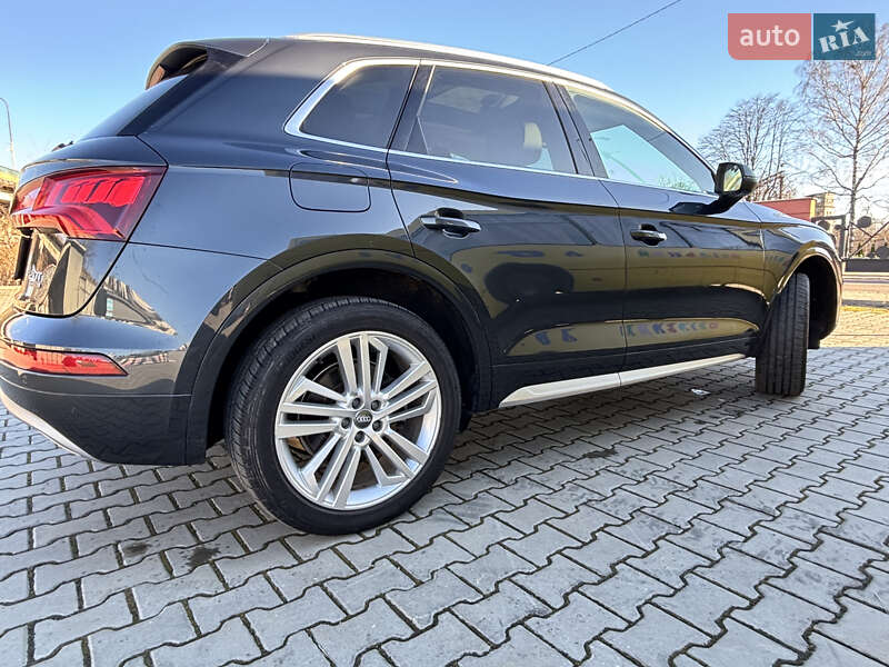 Внедорожник / Кроссовер Audi Q5 2017 в Дрогобыче