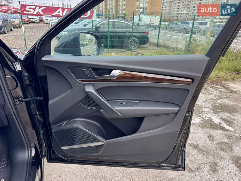 Внедорожник / Кроссовер Audi Q5 2018 в Киеве фото 45 Внедорожник / Кроссовер Audi Q5 2018 в Киеве