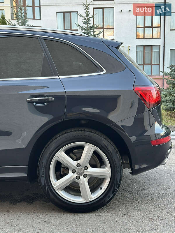 Внедорожник / Кроссовер Audi Q5 2016 в Ровно