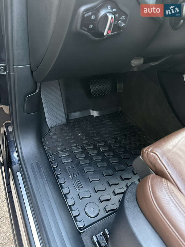 Внедорожник / Кроссовер Audi Q5 2016 в Ровно