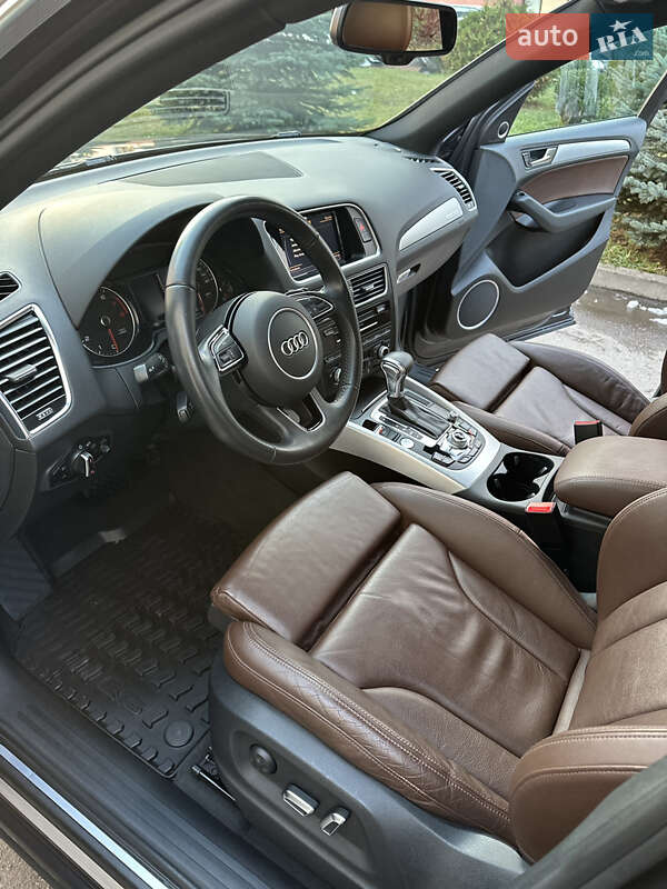 Внедорожник / Кроссовер Audi Q5 2016 в Ровно
