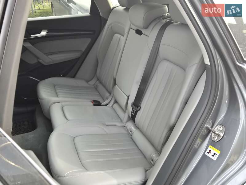 Внедорожник / Кроссовер Audi Q5 2019 в Киеве