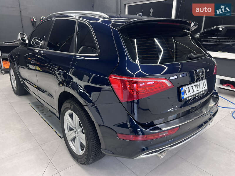 Внедорожник / Кроссовер Audi Q5 2011 в Киеве