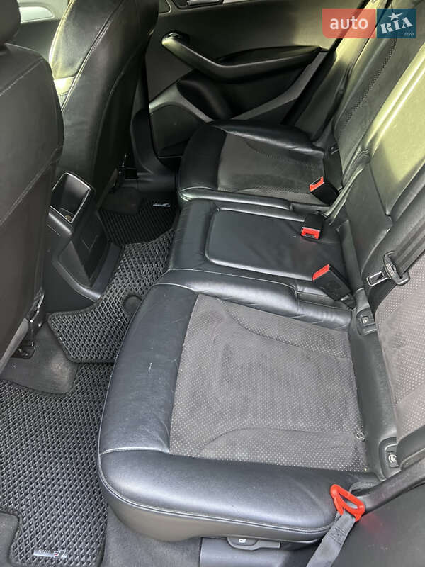 Внедорожник / Кроссовер Audi Q5 2011 в Киеве