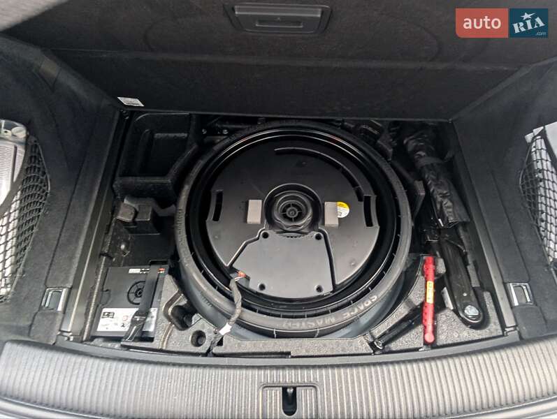 Позашляховик / Кросовер Audi Q5 2024 в Борисполі