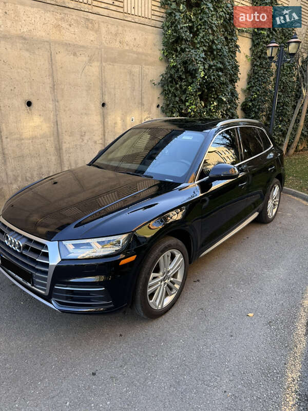 Позашляховик / Кросовер Audi Q5 2018 в Одесі