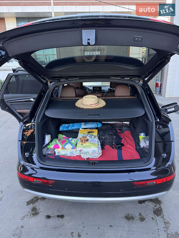 Позашляховик / Кросовер Audi Q5 2018 в Одесі