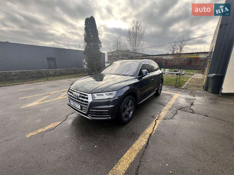 Внедорожник / Кроссовер Audi Q5 2017 в Белой Церкви