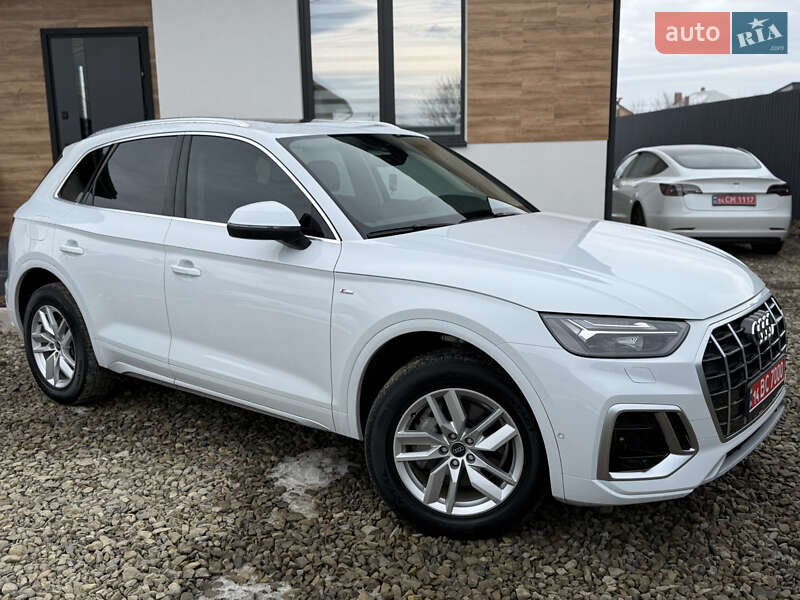 Позашляховик / Кросовер Audi Q5 2024 в Стрию