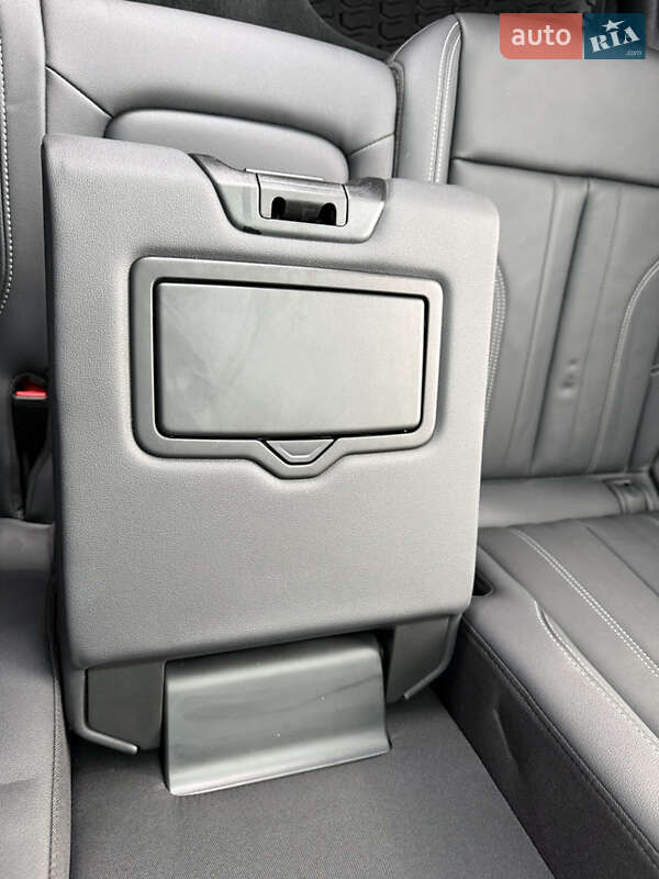 Позашляховик / Кросовер Audi Q5 2024 в Стрию