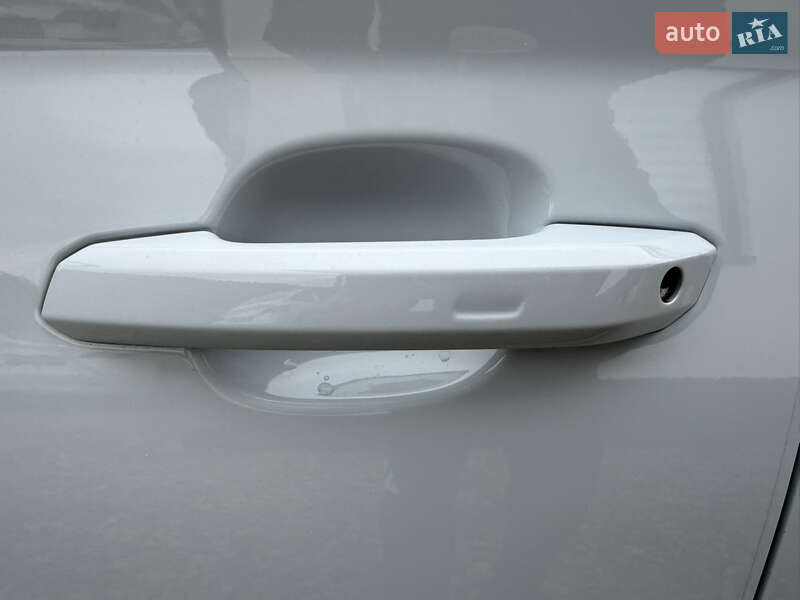 Позашляховик / Кросовер Audi Q5 2024 в Стрию