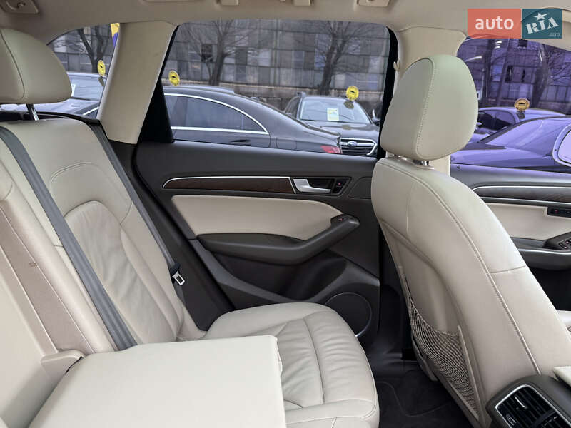 Внедорожник / Кроссовер Audi Q5 2014 в Днепре