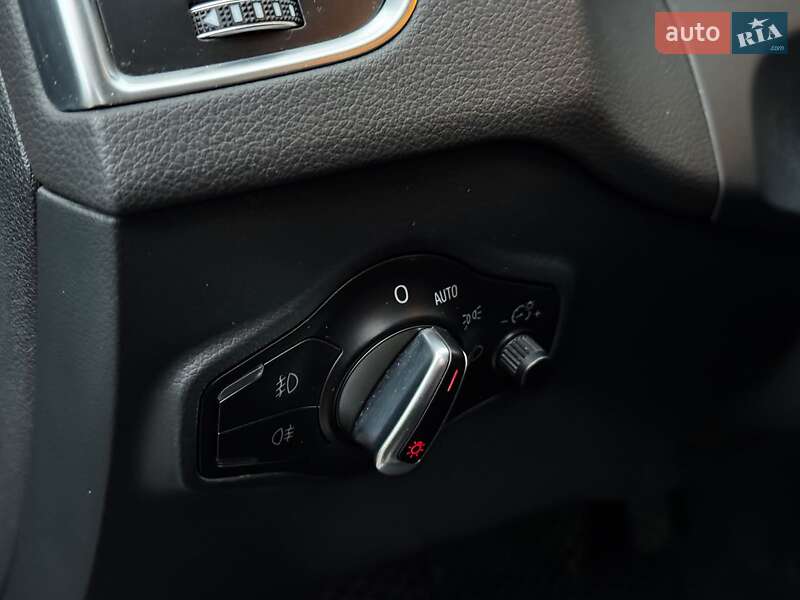 Внедорожник / Кроссовер Audi Q5 2015 в Киеве