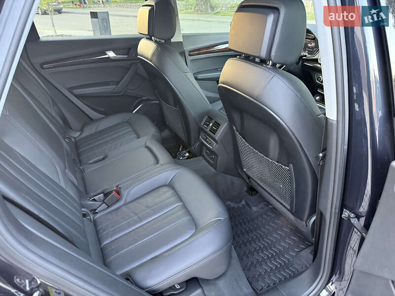 Внедорожник / Кроссовер Audi Q5 2020 в Львове