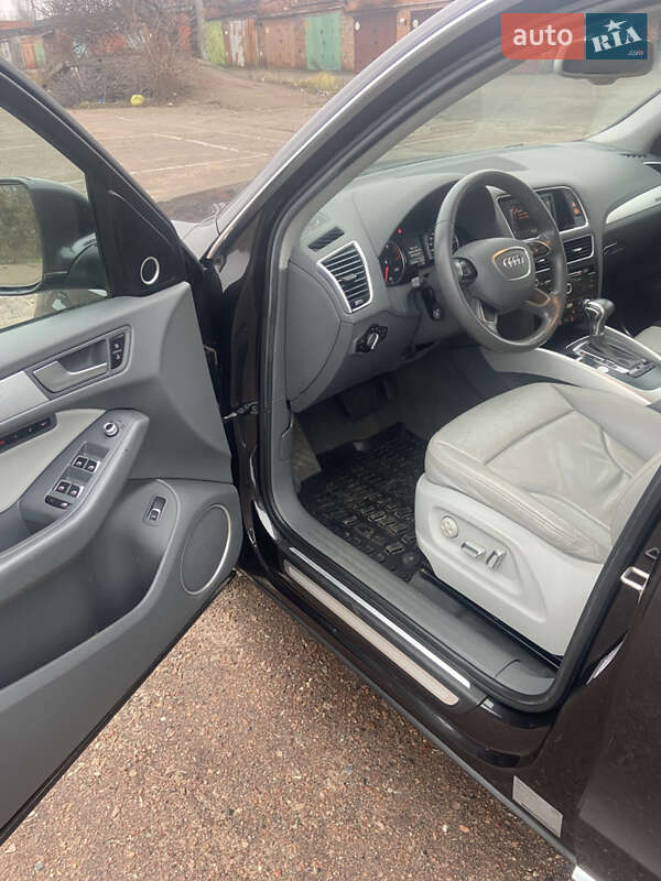 Позашляховик / Кросовер Audi Q5 2013 в Чернігові