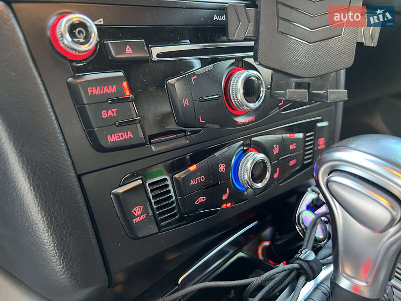 Позашляховик / Кросовер Audi Q5 2014 в Києві