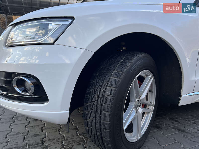 Позашляховик / Кросовер Audi Q5 2014 в Києві