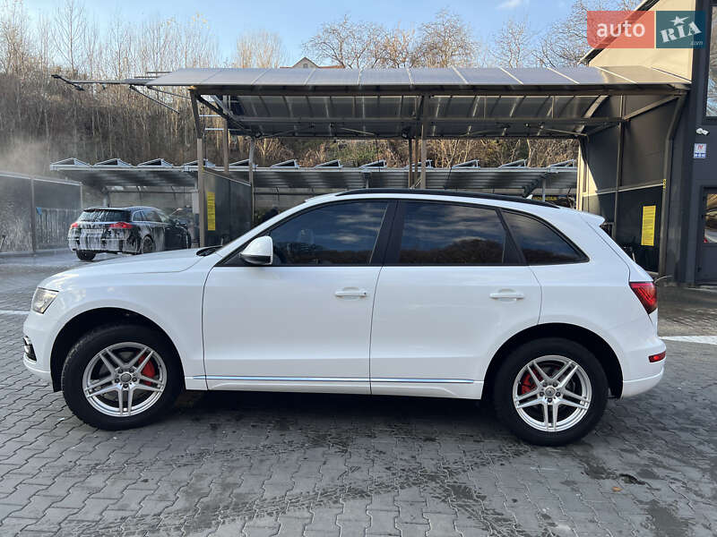 Позашляховик / Кросовер Audi Q5 2014 в Києві