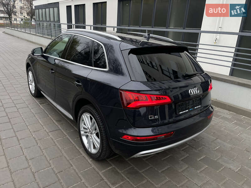 Внедорожник / Кроссовер Audi Q5 2019 в Ровно