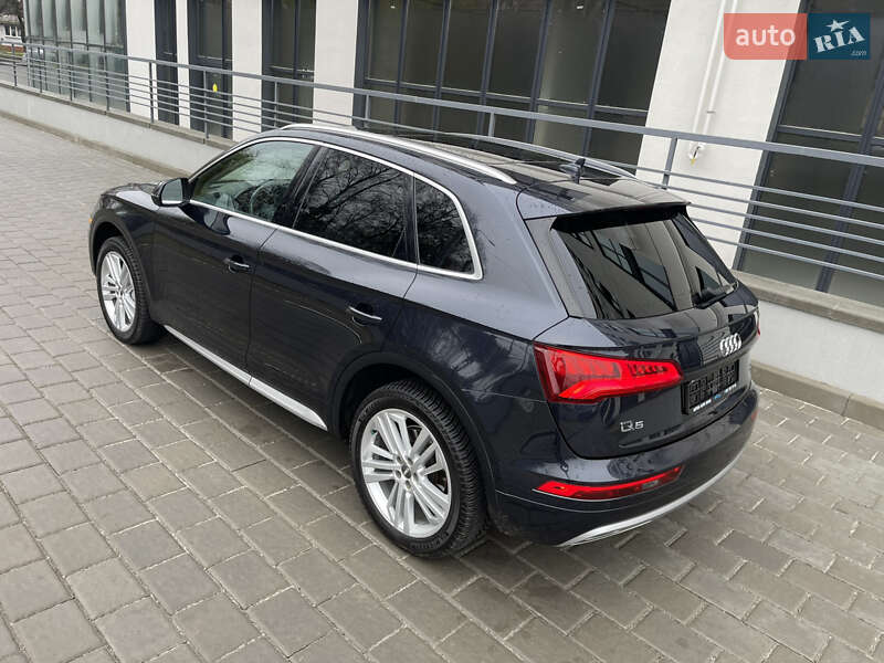 Внедорожник / Кроссовер Audi Q5 2019 в Ровно