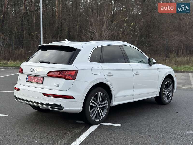 Внедорожник / Кроссовер Audi Q5 2018 в Киеве