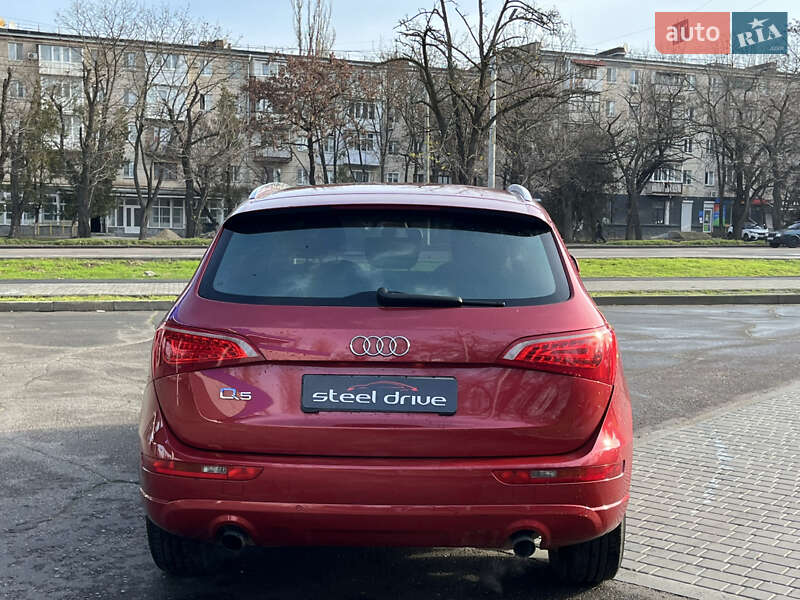 Внедорожник / Кроссовер Audi Q5 2010 в Николаеве