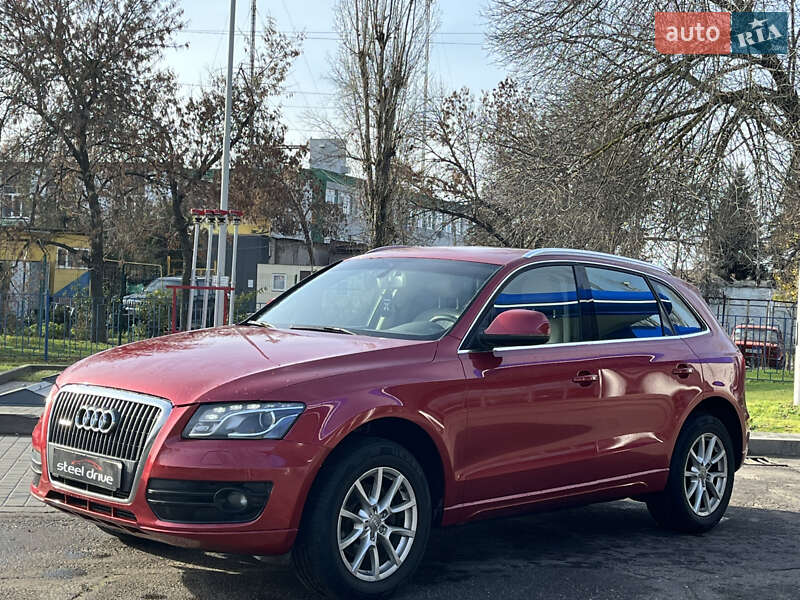 Внедорожник / Кроссовер Audi Q5 2010 в Николаеве