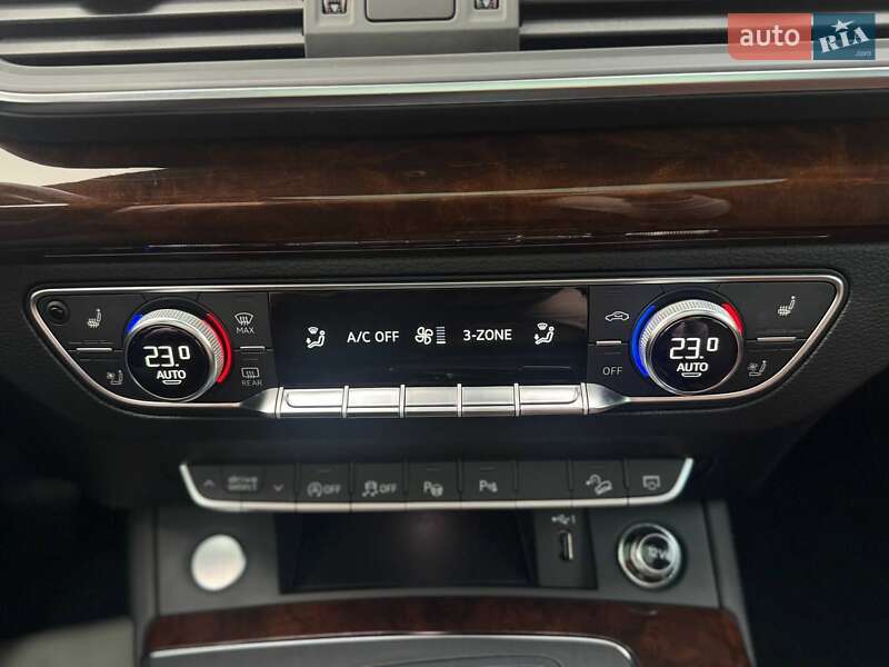 Позашляховик / Кросовер Audi Q5 2020 в Одесі