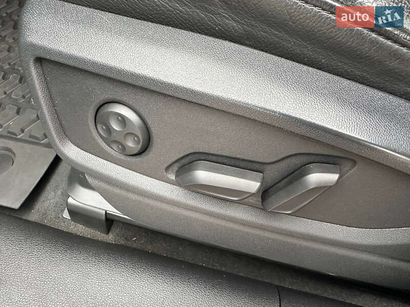 Внедорожник / Кроссовер Audi Q5 2019 в Житомире