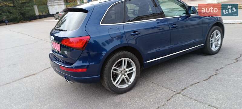 Внедорожник / Кроссовер Audi Q5 2013 в Желтых Водах