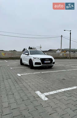 Позашляховик / Кросовер Audi Q5 2018 в Івано-Франківську