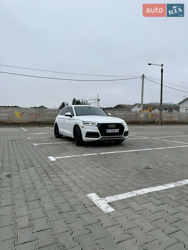 Внедорожник / Кроссовер Audi Q5 2018 в Ивано-Франковске